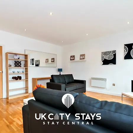 Wharf Apartment *